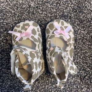 Newborn baby booties